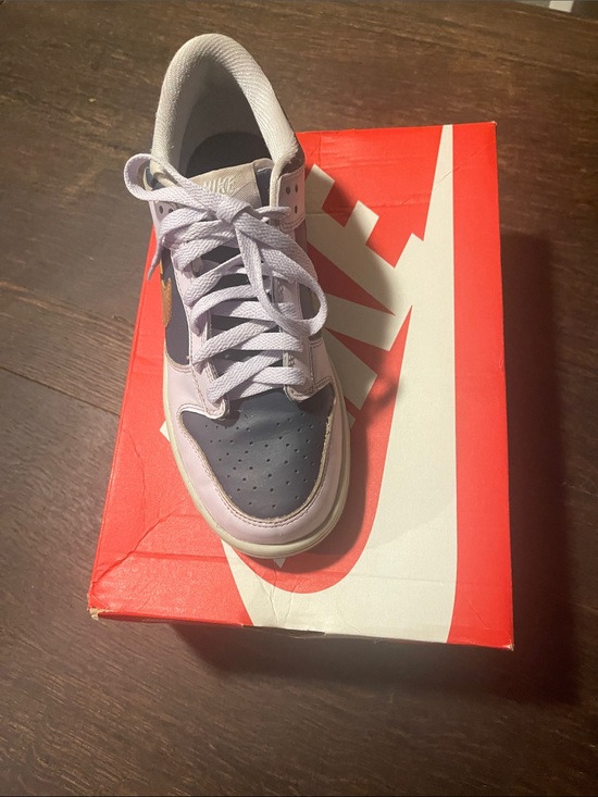 Nike Other - Nike youth Dunk-Low Sneaker in Lavender and Navy - Size 6Y excellent condition